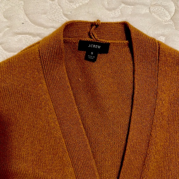 Slightly used oversized relaxed sweater cardigan. - Picture 2 of 4